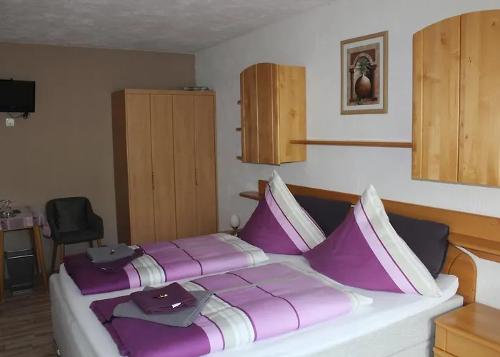 Dariusz Klimczak * بروتيج-فانكيل